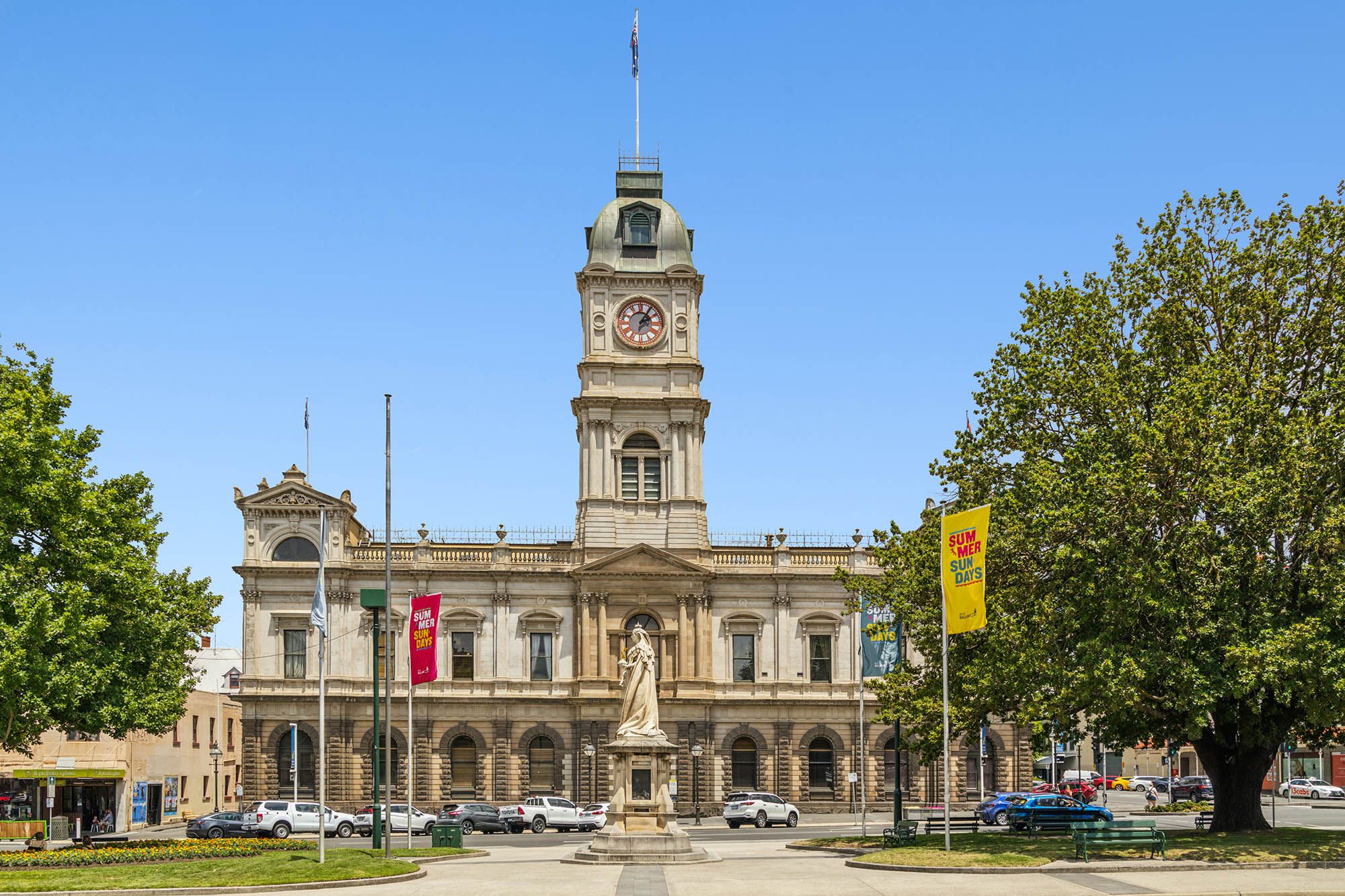 Ballarat   Town Hall - LR No Logo
