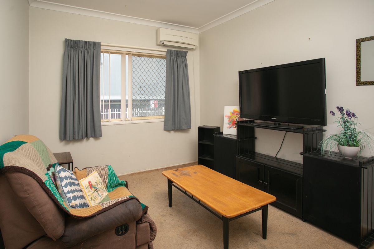 SIL030 LR__Broadmeadow_Unit 2_sun room