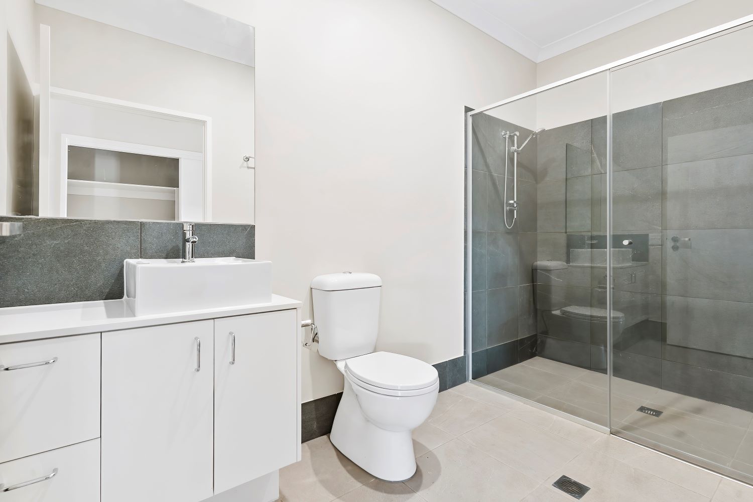 014 Open2view_ID924474-8_Frangipani_Crescent