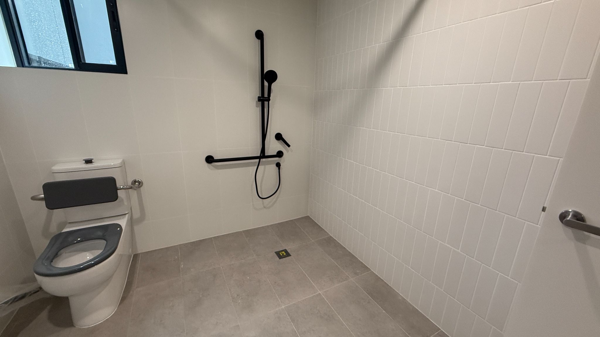 Bathroom2