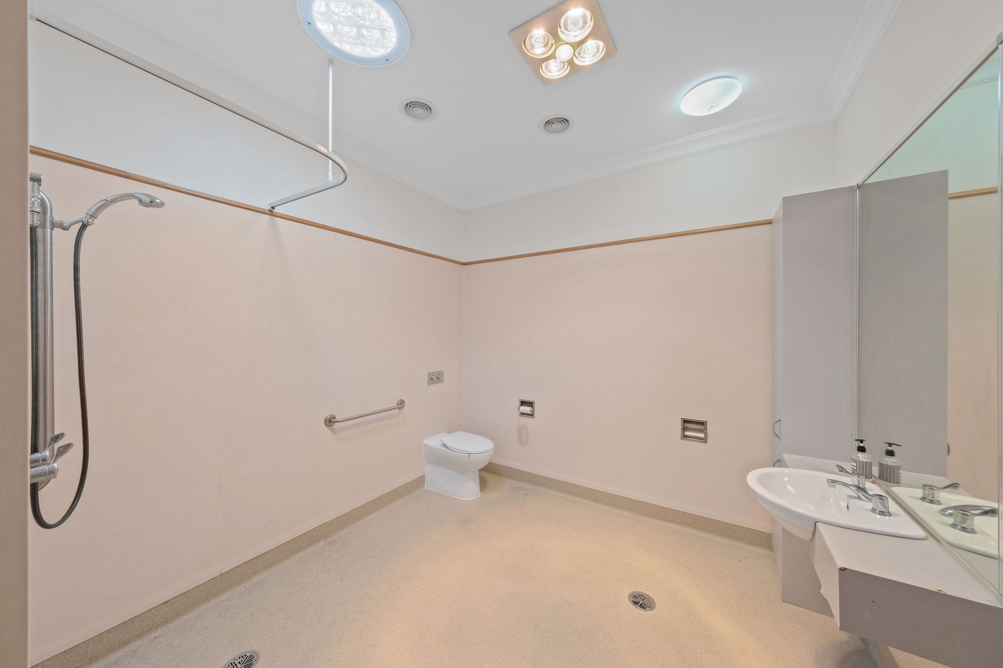 27ElizabethStreet CranbourneNorth,VIC3977-1711