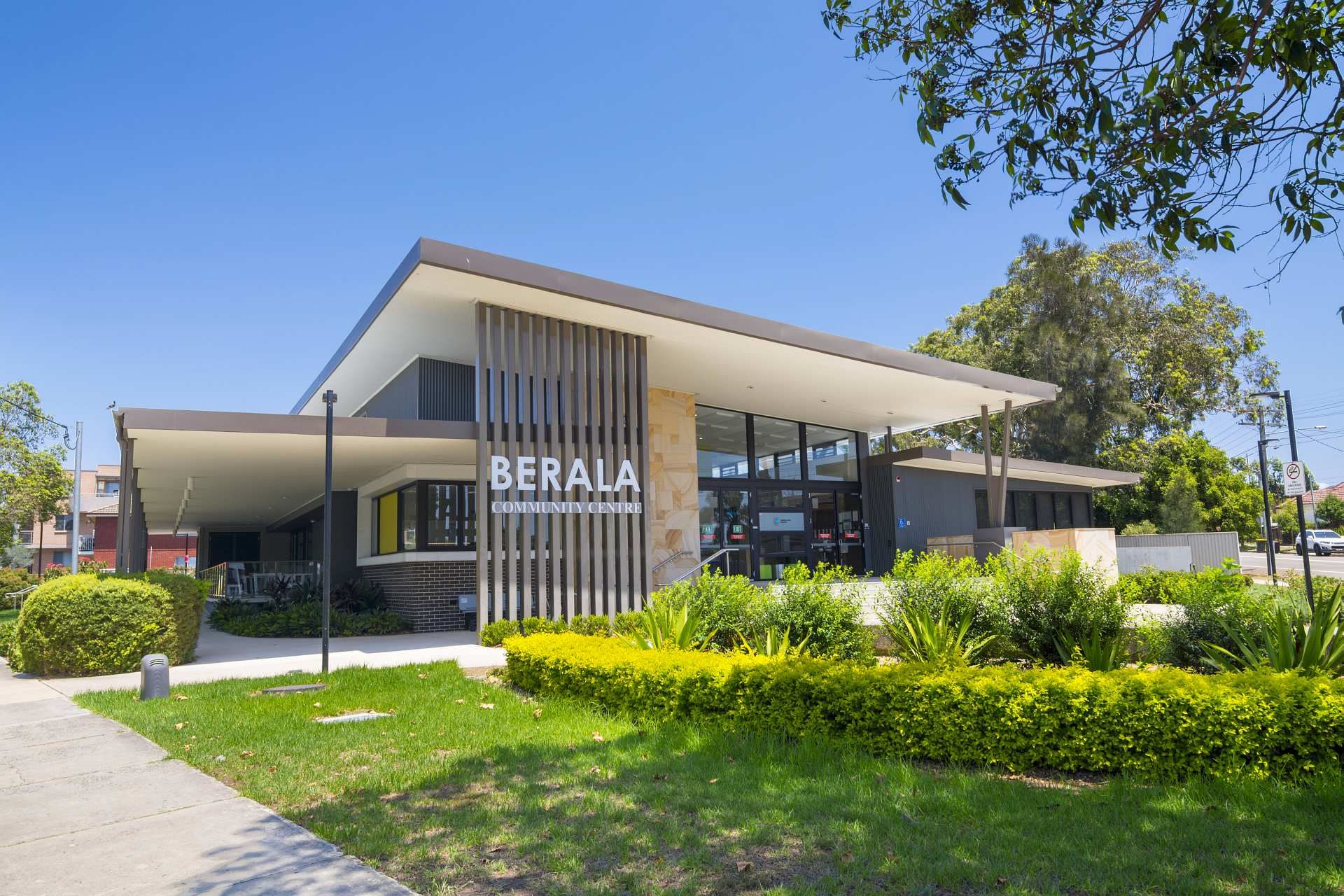 AZRE 44KIBO-200121-124030102aweb