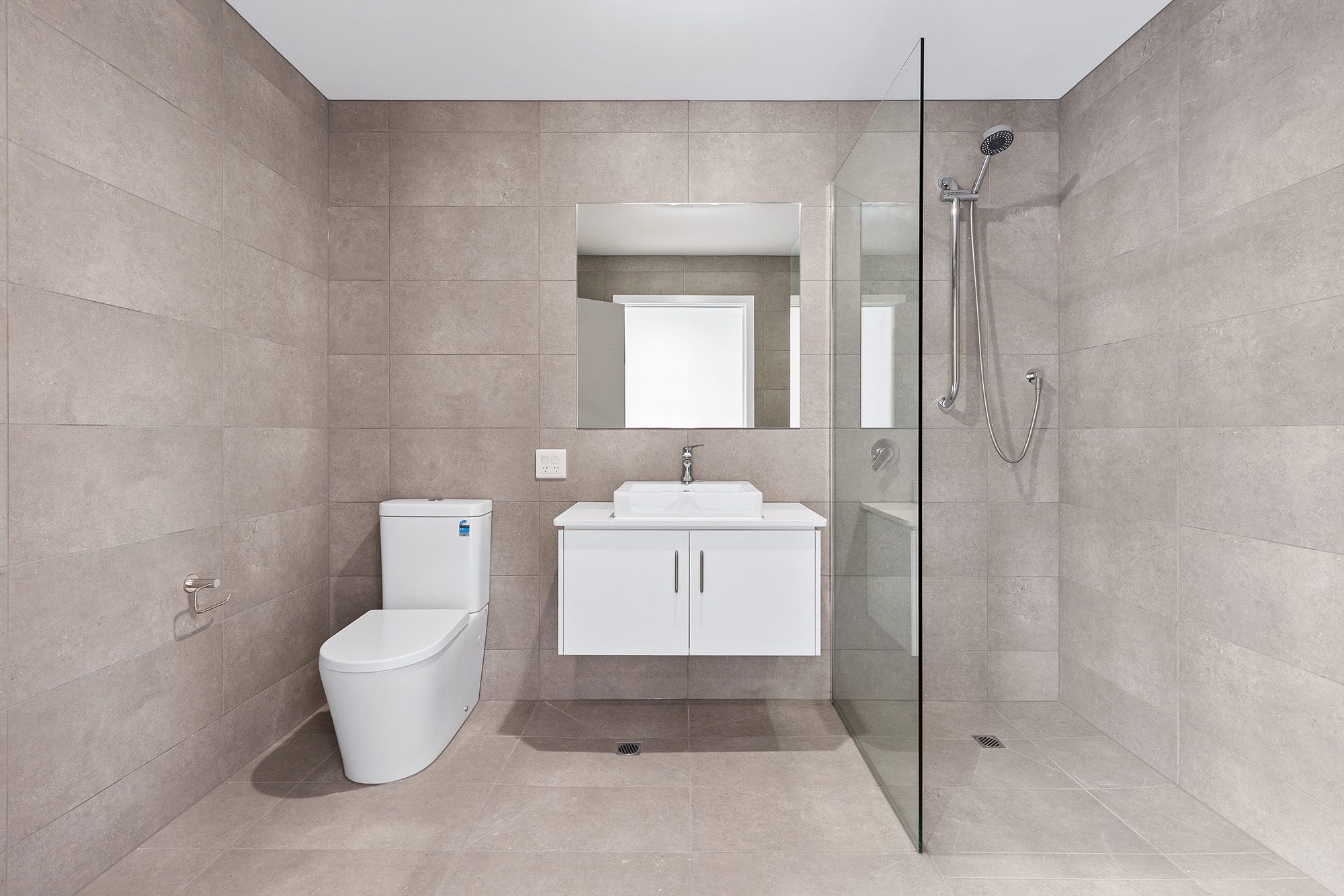Cedar   Ensuite 1 LR No Logo