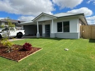 L0027SHAR   Marion Facade Photo (1)