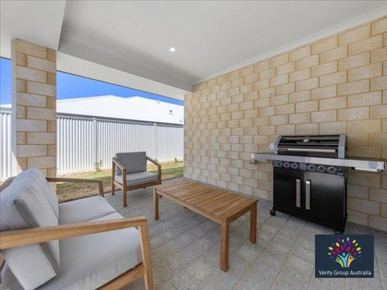 29 R6II4352-2-Edit- watermarked