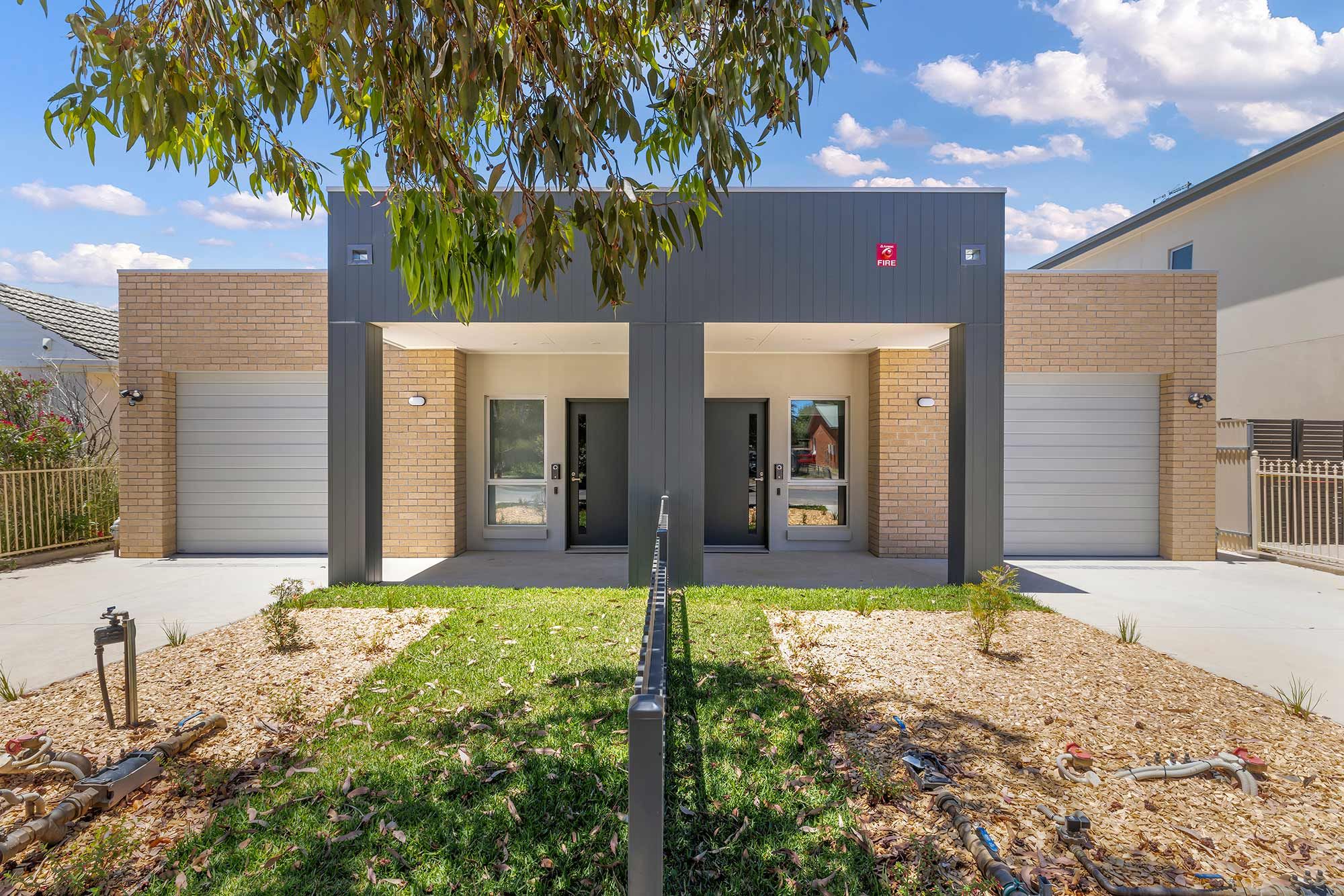 Facade Both 1 LR No Logo