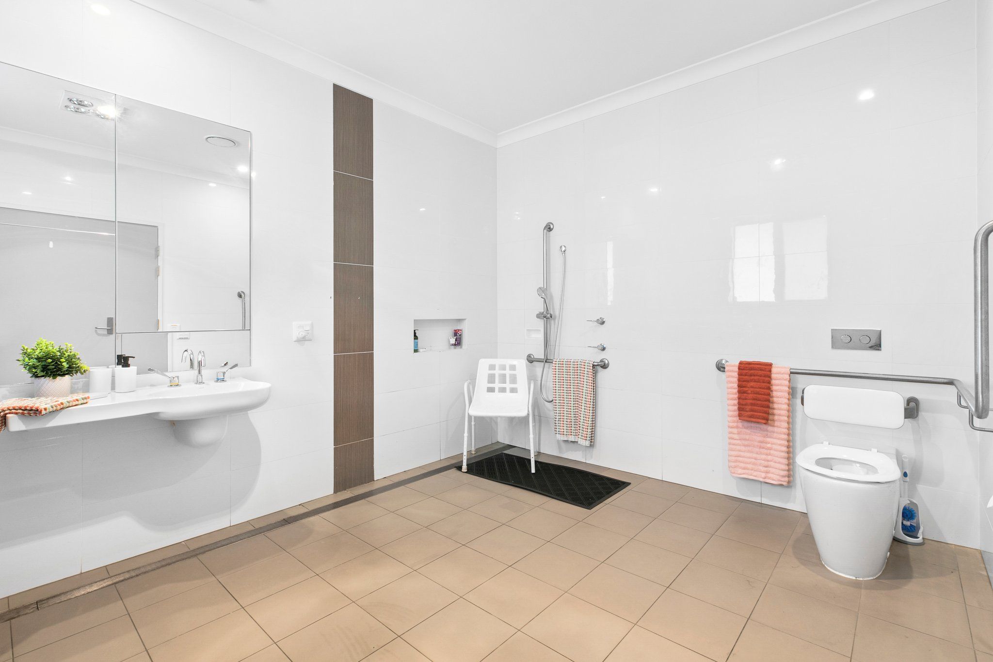 21 web-or-mls-64-arnold-ave