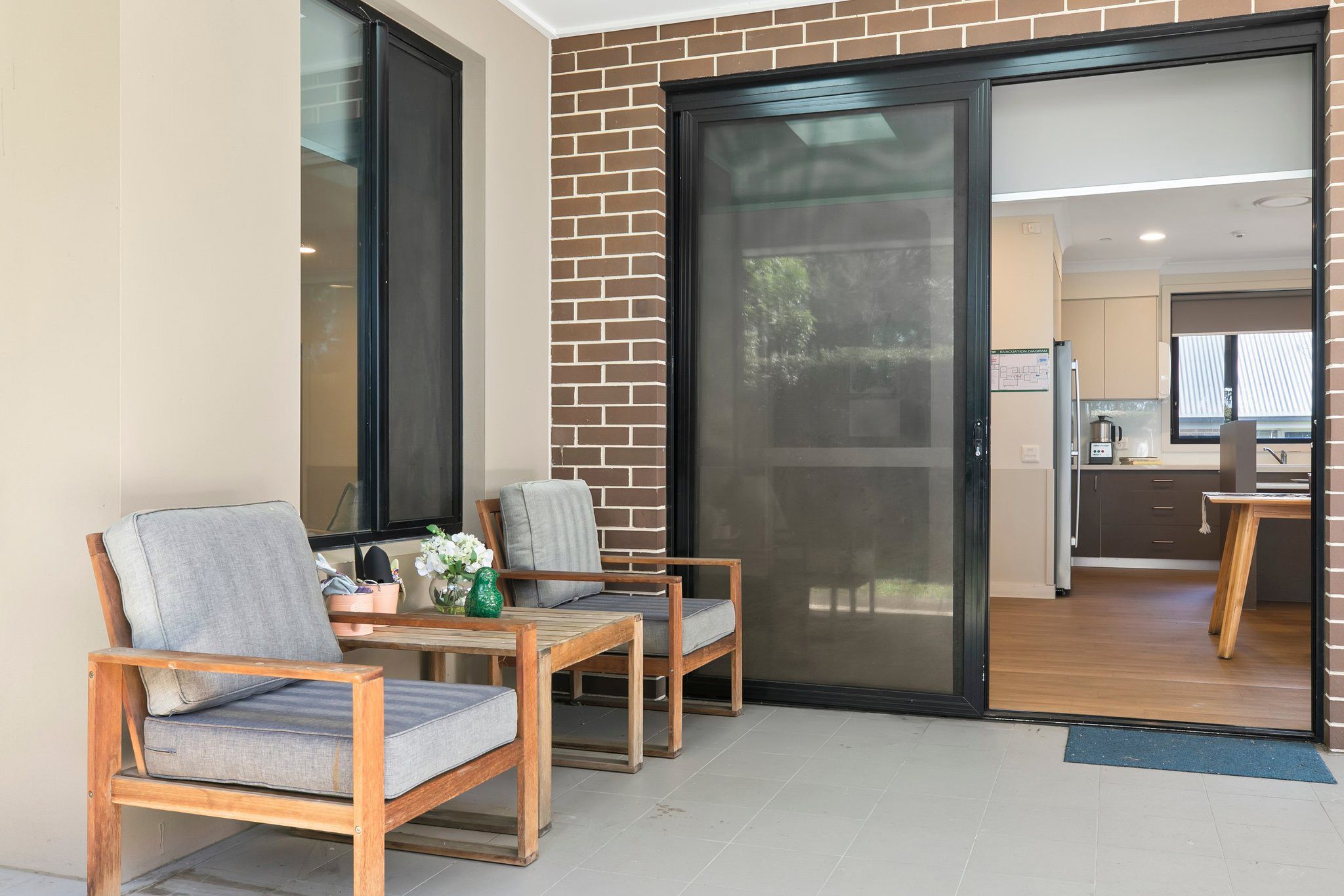 18 web-or-mls-64-arnold-ave