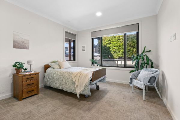 1 web-or-mls-64-arnold-ave