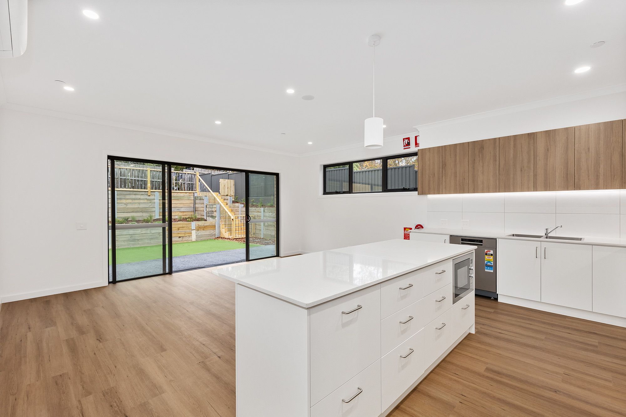 Cedar   Kitchen Living Dining Patio 2 LR No Logo