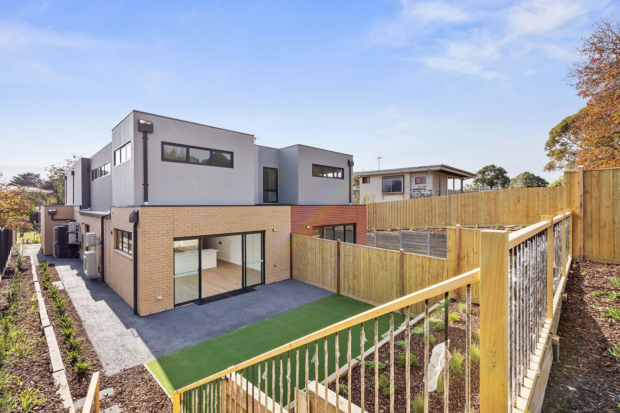 Cedar   Backyard 3 LR No Logo