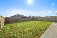 WEB 3JarrahCrescentWarragul_017