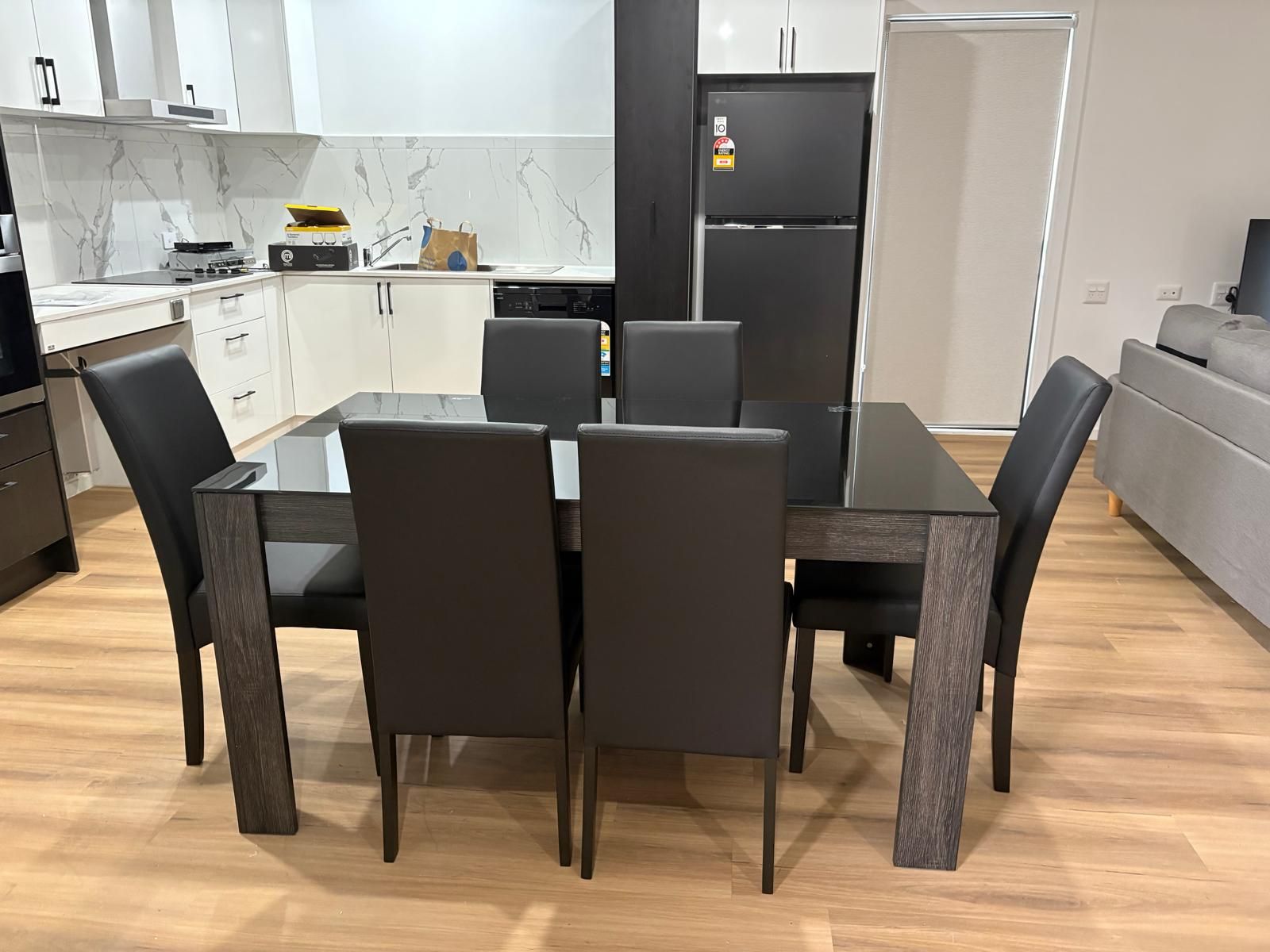 2e701863 c926-456e-87ec-8d368898ed47