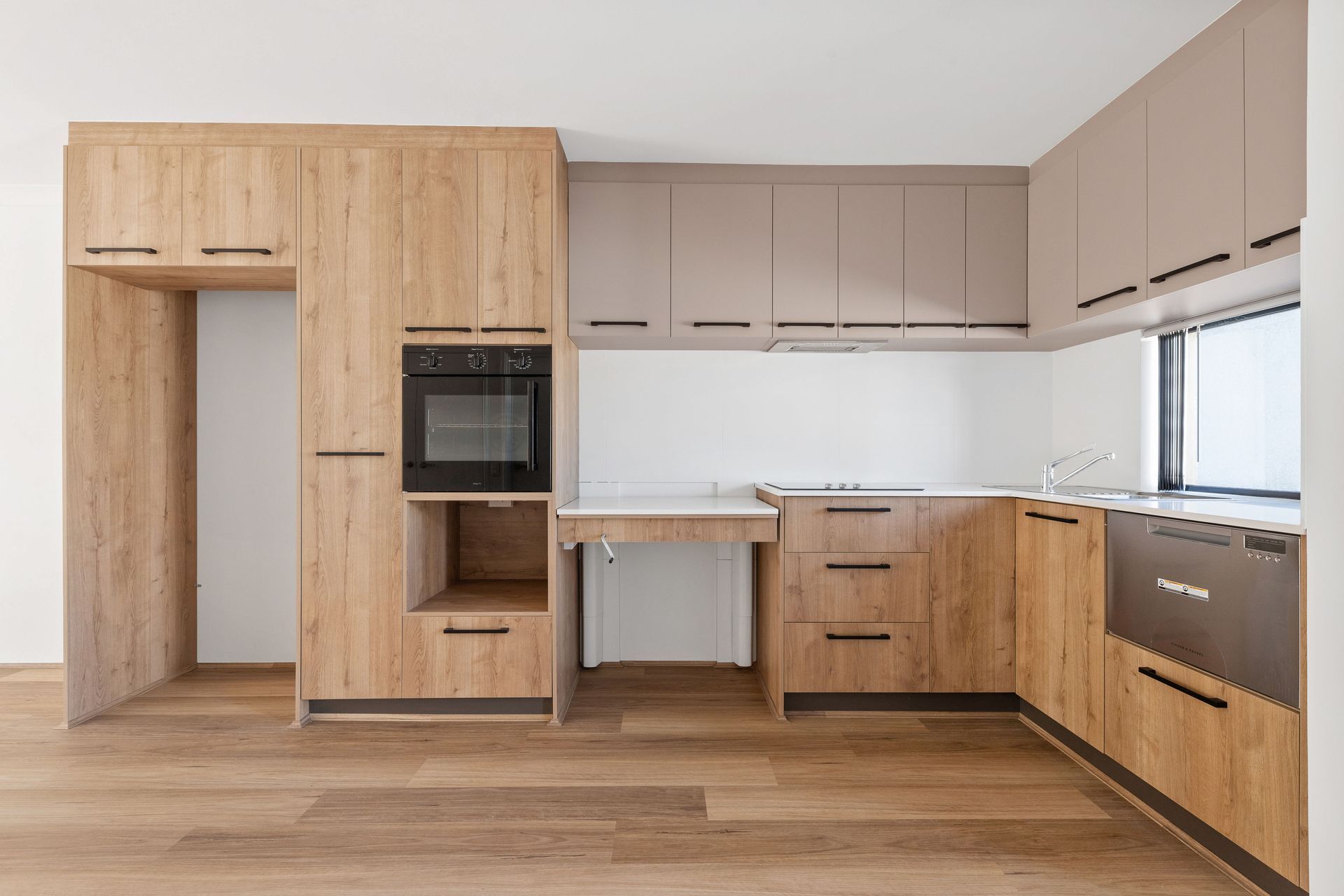 626 Rockingham Rd  Munster 1