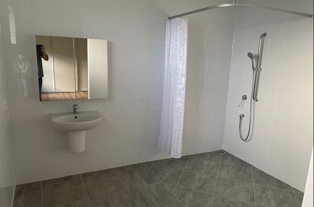 4   Billabong Cres 8 - Ens 1