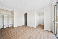 002 Open2view_ID900848-100 Fenway Blvd