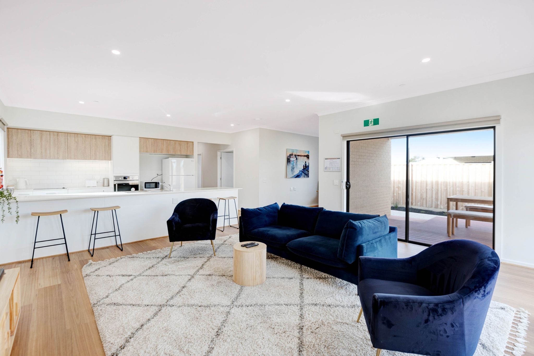 Armstrong Ck 70  Lounge & Craft)