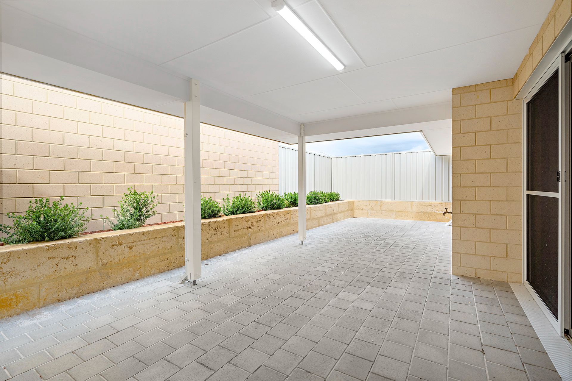 Burges St Outdoor