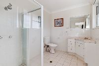 18 Hillcrest Ave PMQ 18