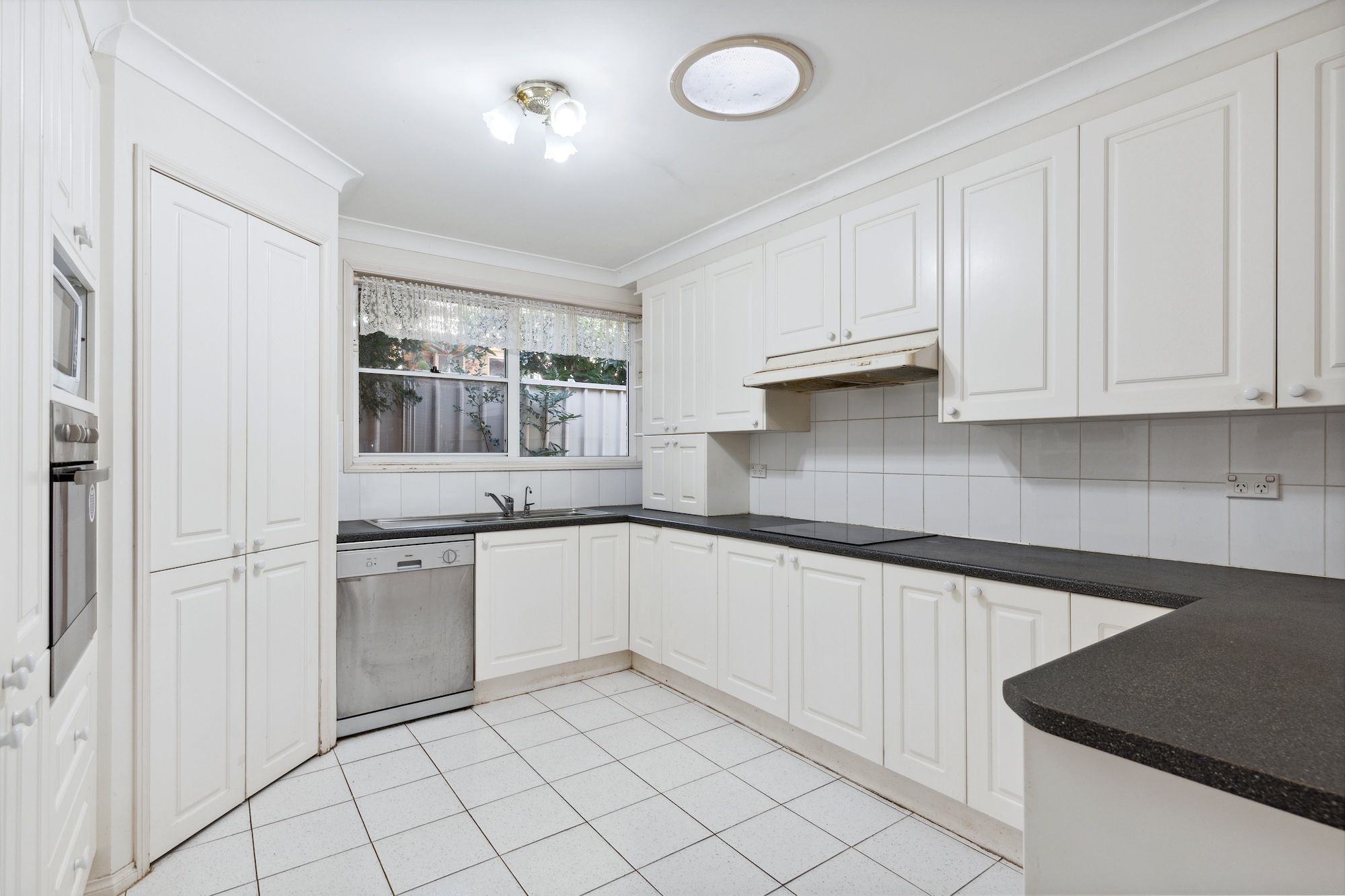 18 Hillcrest Ave PMQ 6