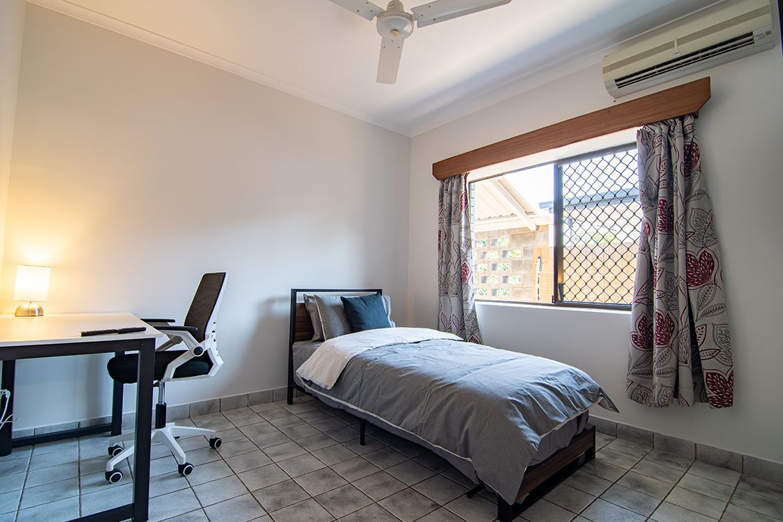 DSC 1418-Enhanced-NR_Small Size