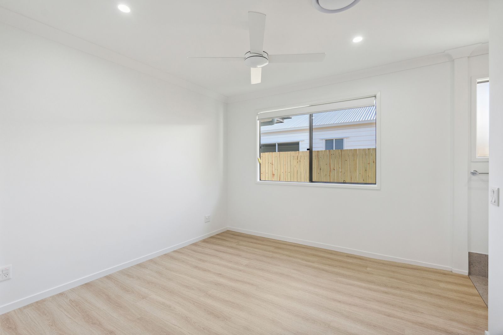 003 Open2view_ID953594-16_Owl_Court__Caboolture