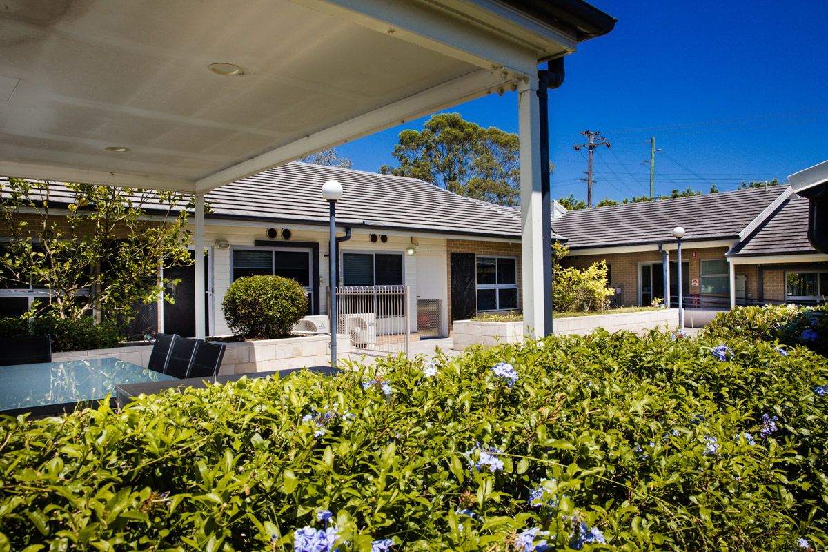 SIL003 LR_Claireville-SharedOutdoor-18