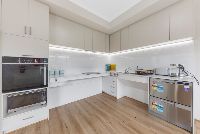 extracted image_2_2-2048x1366