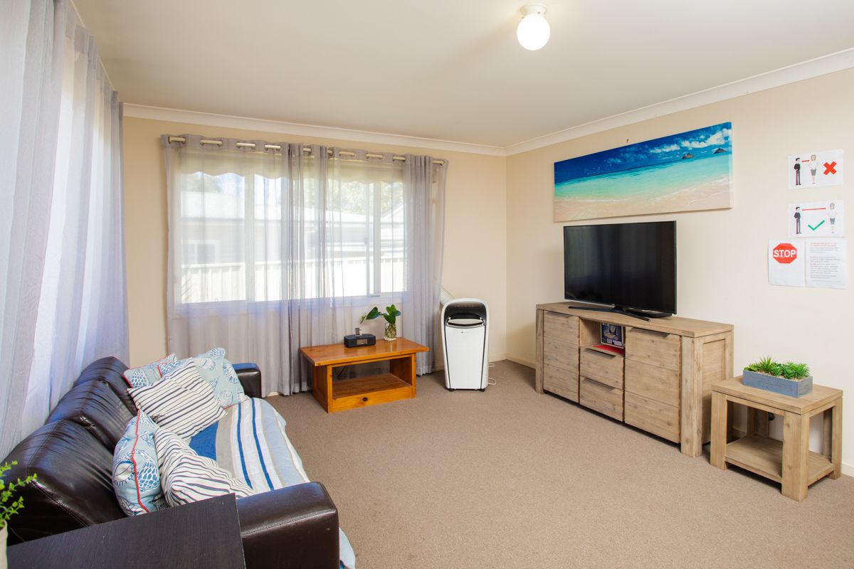 SIL013 LR-WARATAH1-shared living 2A