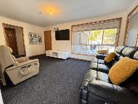 emqv4jadimww3d8jeya4  1)