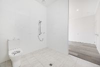 17   Bertha St 64a - U2 Ensuite2