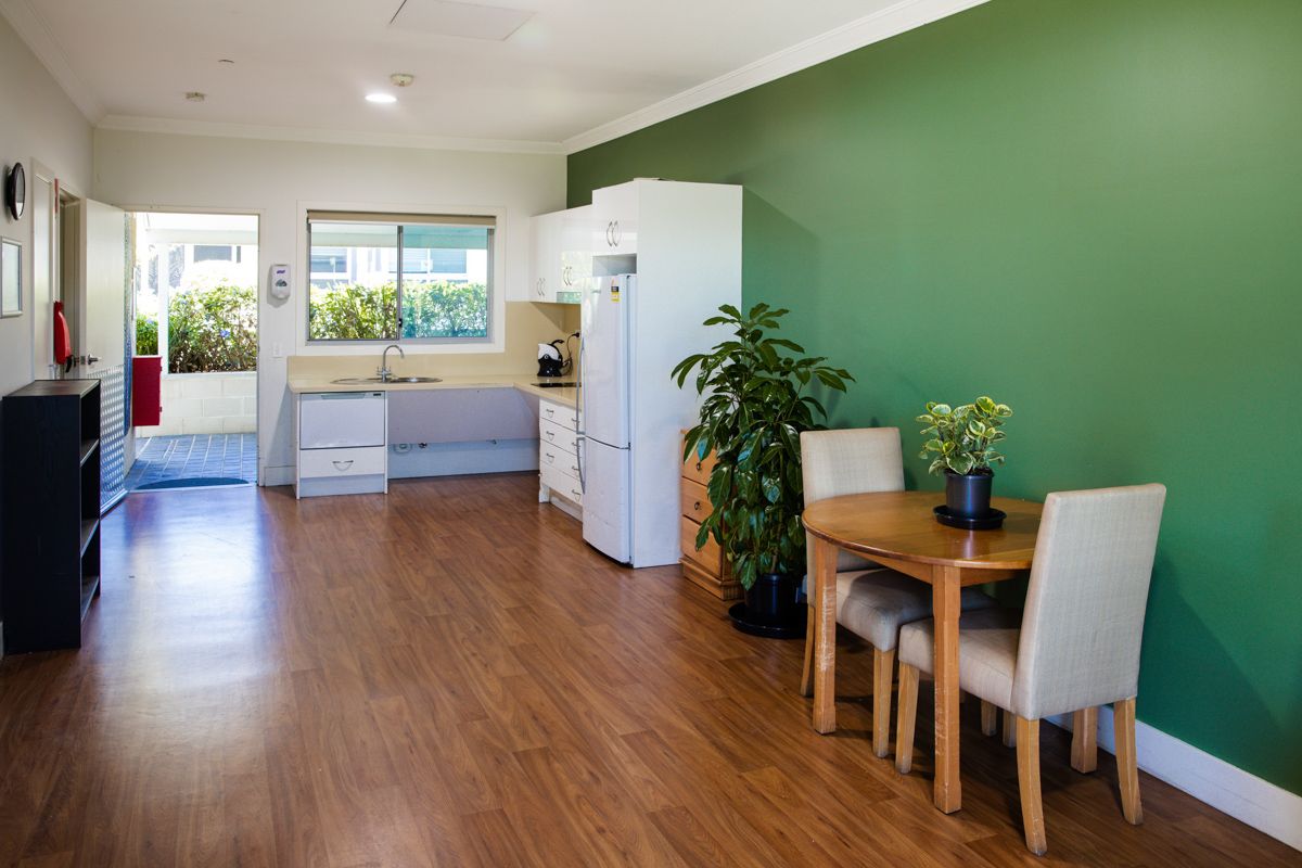 SIL003 LR-Claireville- Villa 6-7