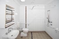 SIL003 LR-Claireville-Villa 2 - Shared Bathroom-2