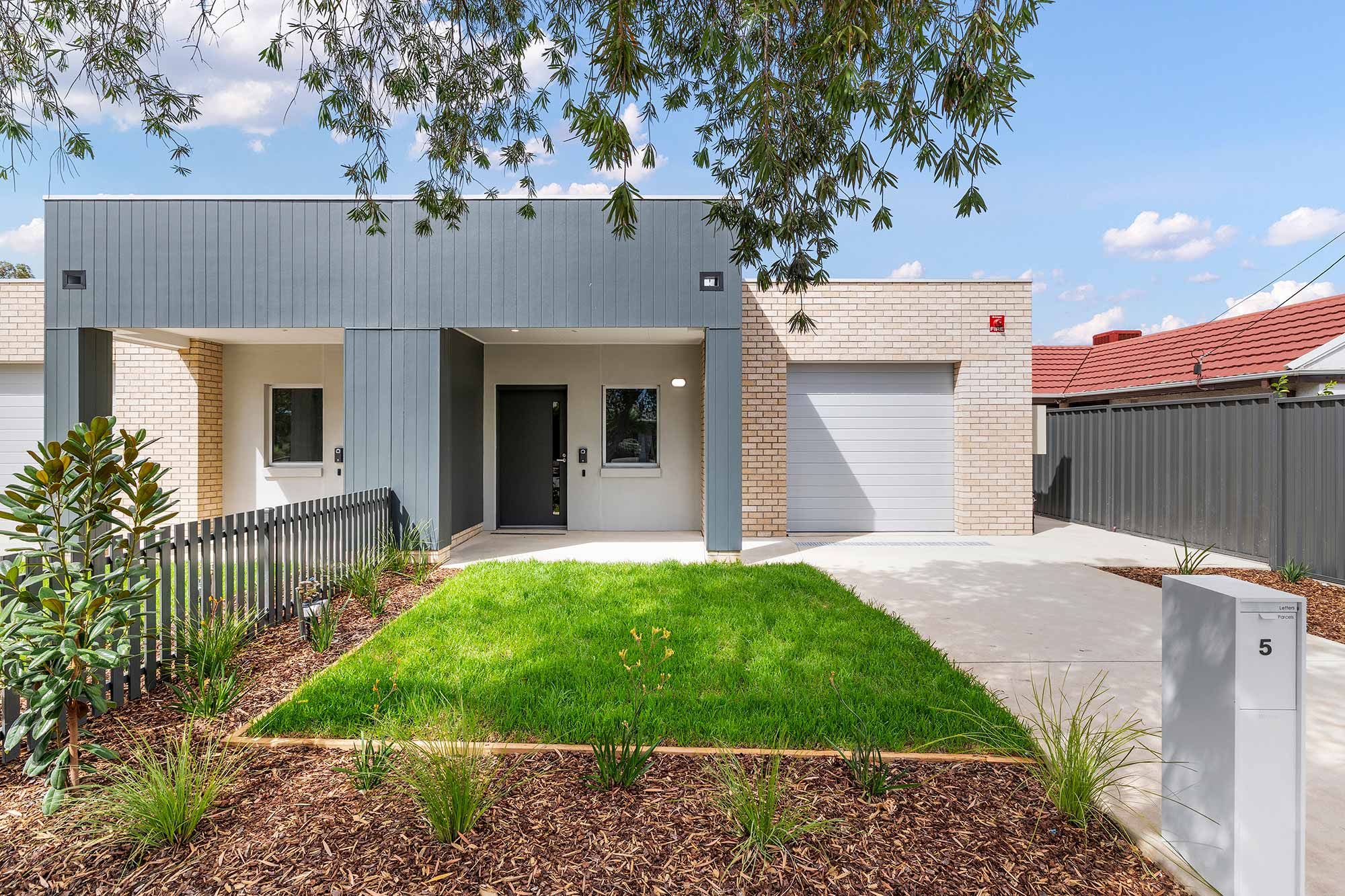 Facade Right 2 LR No Logo