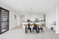 7 print-49-Bainton-Cres-7