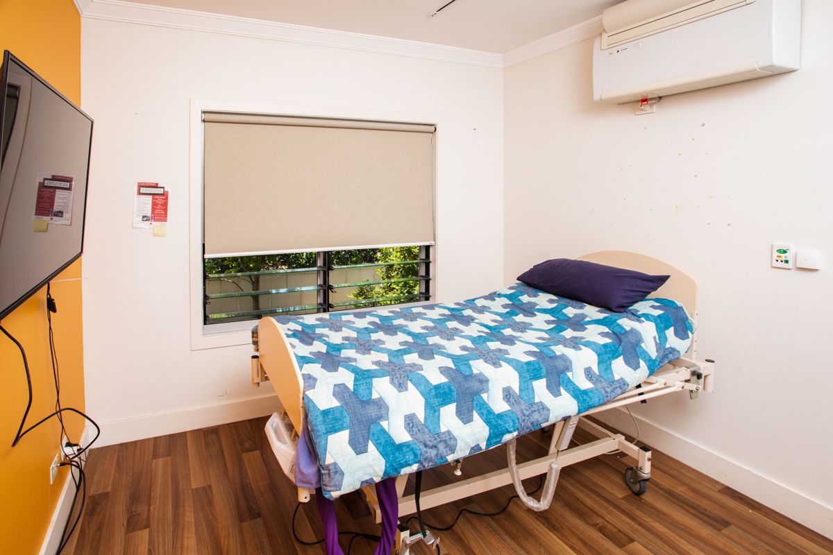 SIL003 LR-Claireville-Villa 3 - Room 1-1