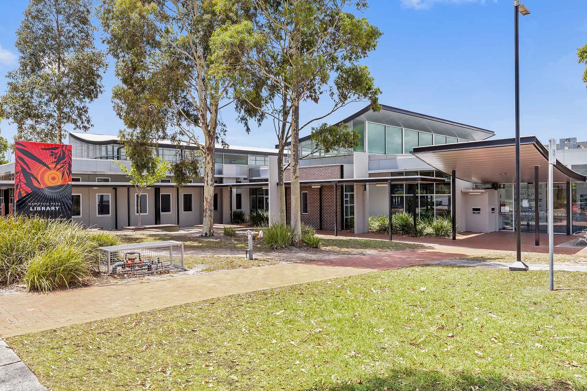 Hampton Park   Hampton Park Library LR No Logo