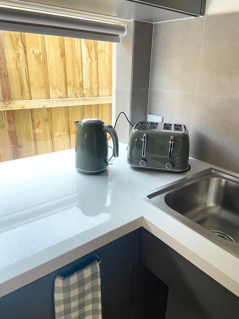 8326d8c3 b74b-4e8d-8e9a-4f054857ee66-768x1024