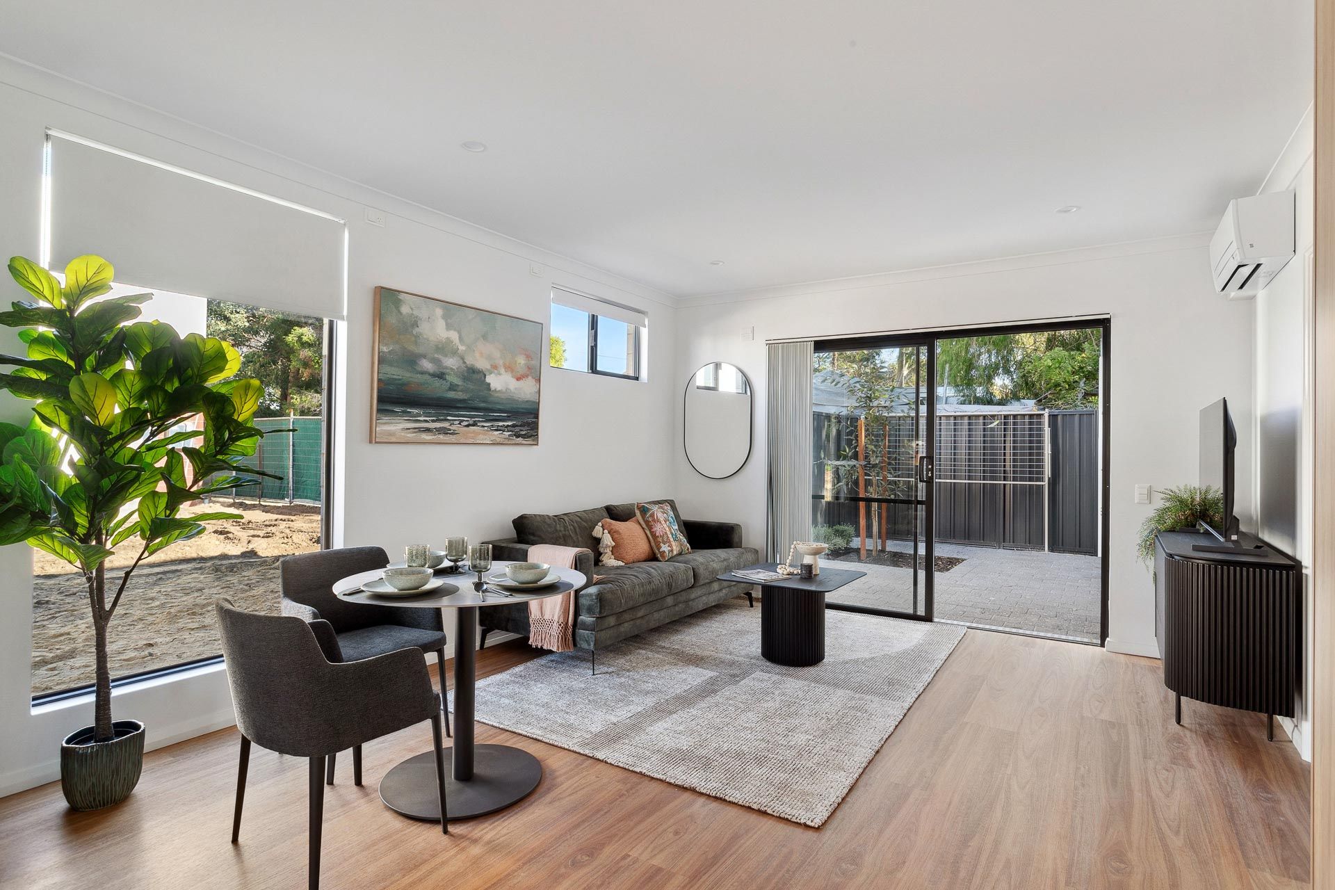 WEB 4 6 Lanyon Street  Mandurah 6