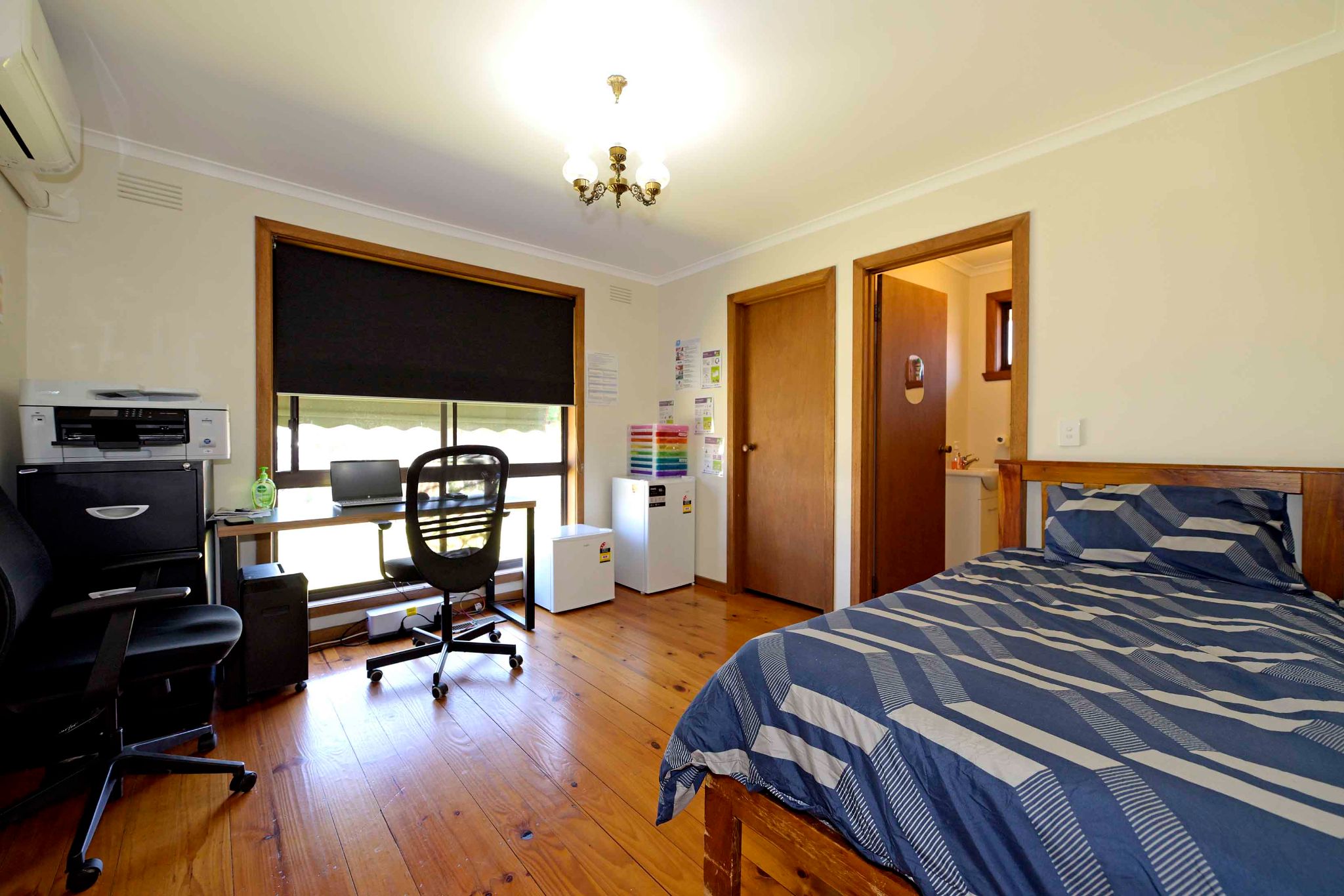 Sunnypine15446 38A St Albans