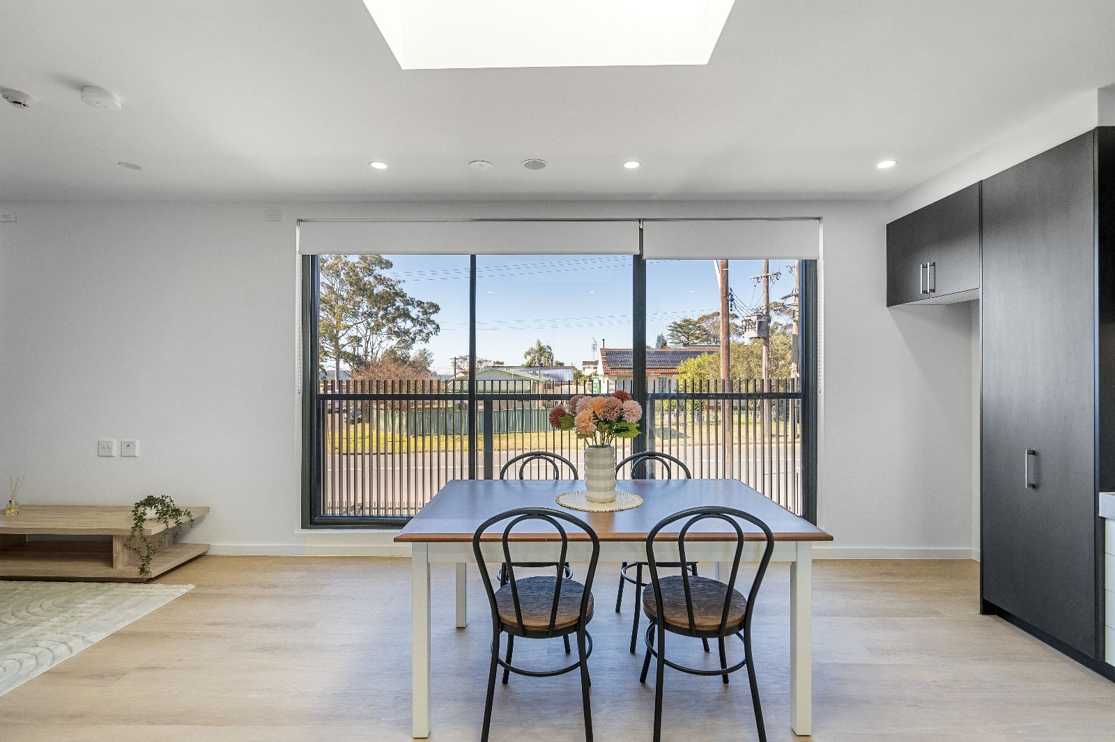 09dda253d1ba4ac58b1ac0fe94c48c66  1)