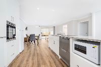 104 Burges St  22)