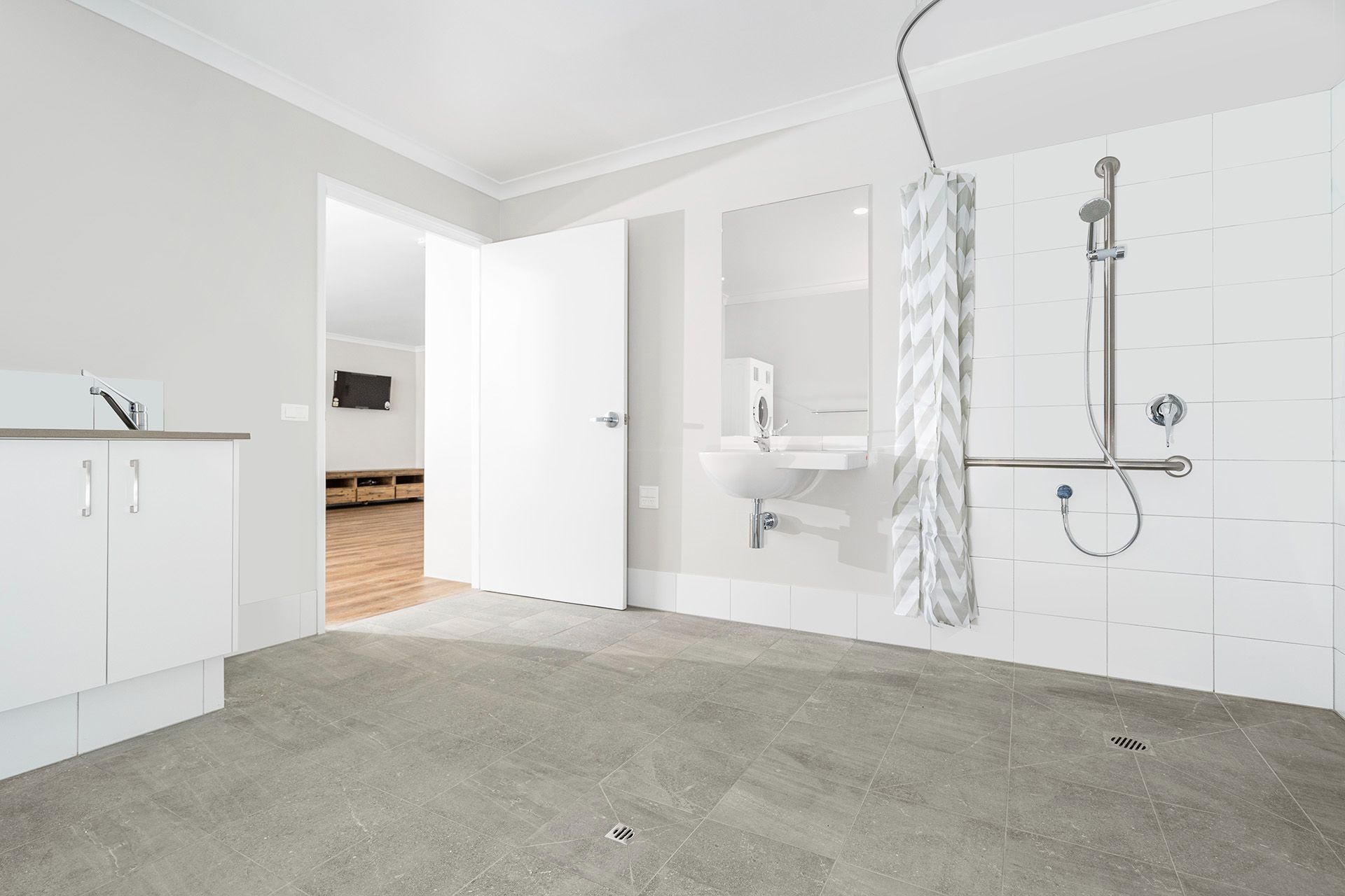 104 Burges St  27)