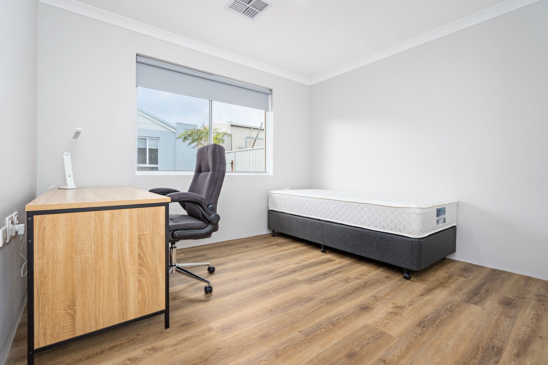 104 Burges St  38)