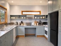 lived in-kitchen-under-1MB