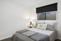 40 Whiteside St Beveridge  9)