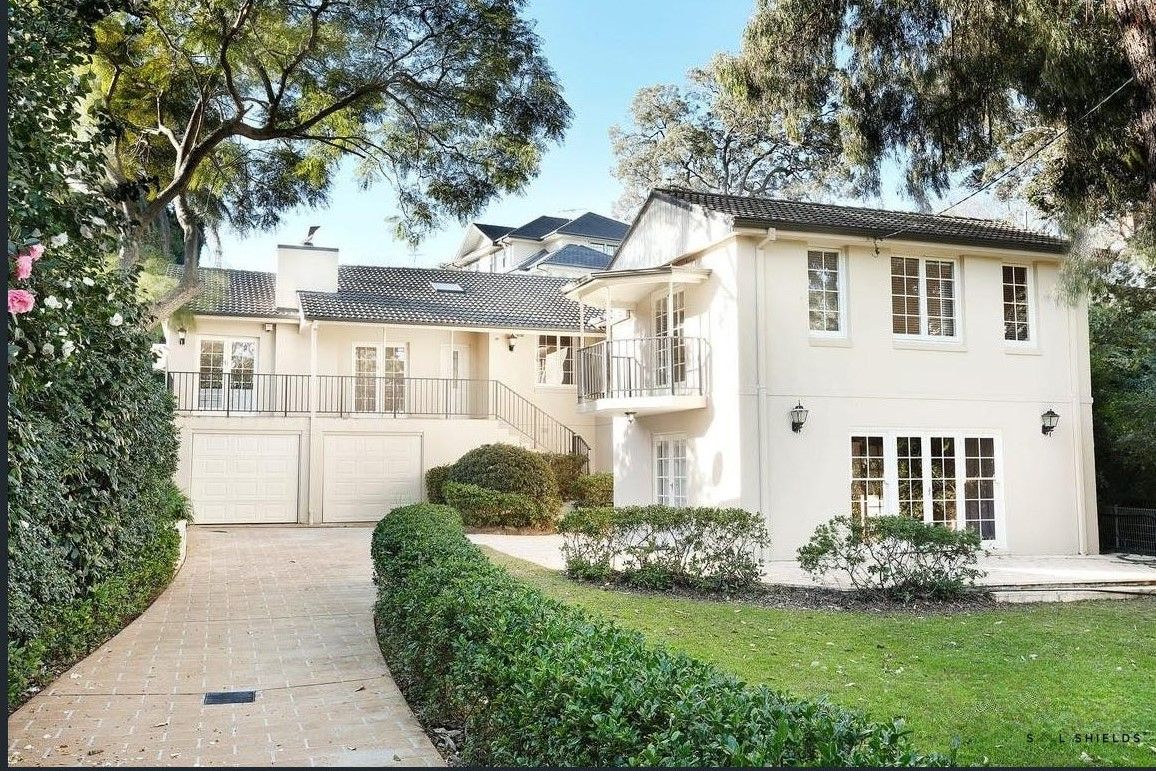 Woodlands Ave Front of house