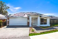 001 Open2view_ID815869-19_Portrush_Avenue