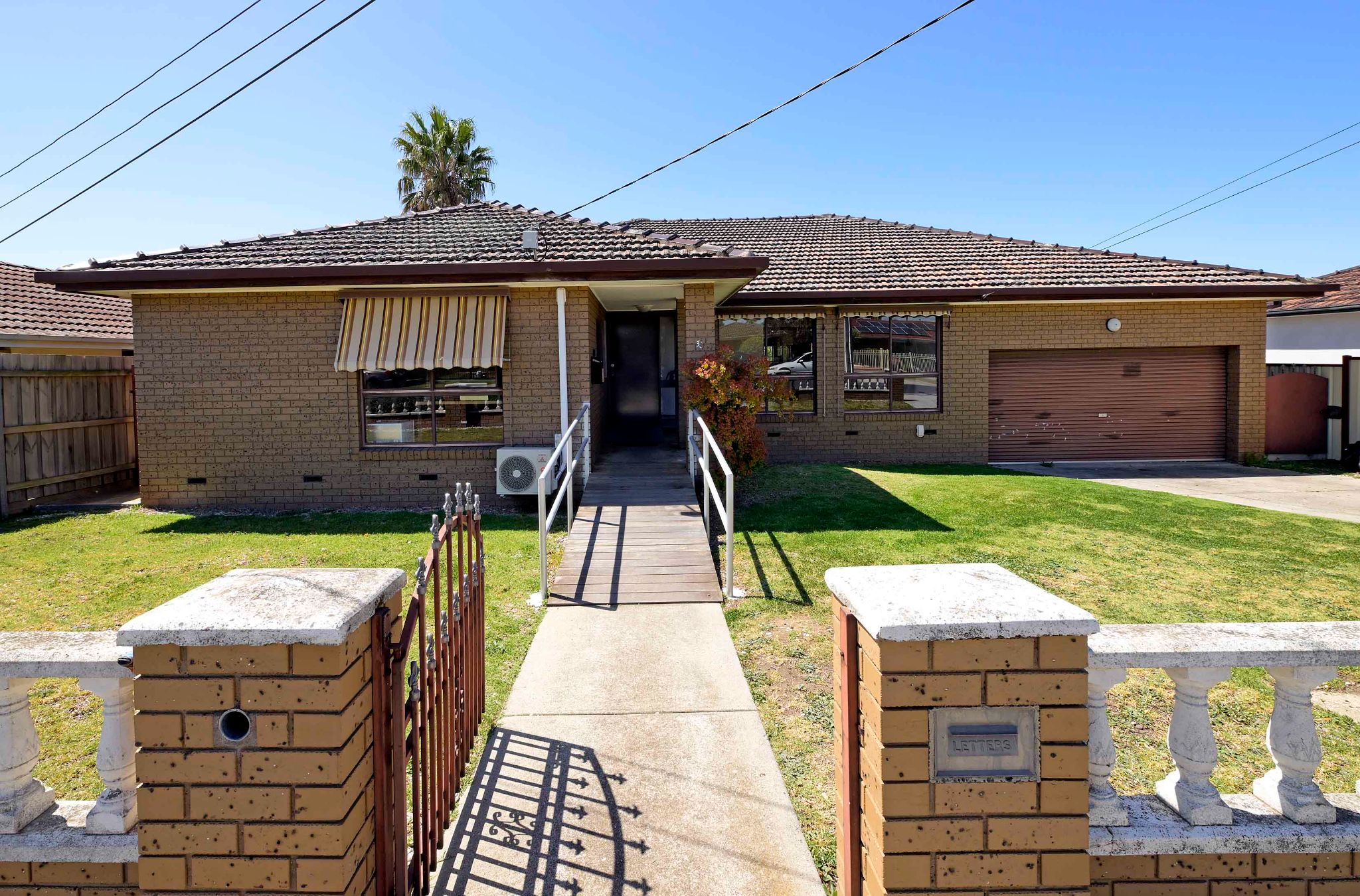 Sunnypine15428 38A St Albans