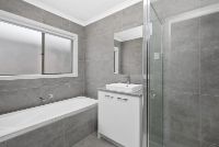 40 Whiteside St Beveridge  7)